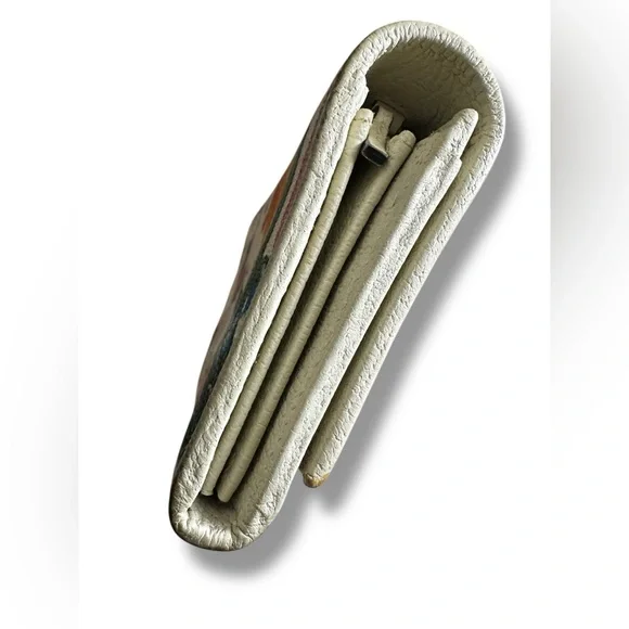 Gucci Floral Canvas Limited Edition Wallet - Picture 3 of 14